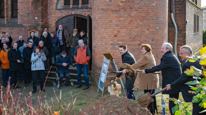 Johanniskirche Spatenstisch